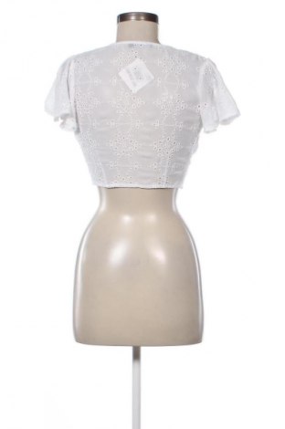 Дамска блуза Bershka, Размер XS, Цвят Бял, Цена 19,55 лв.