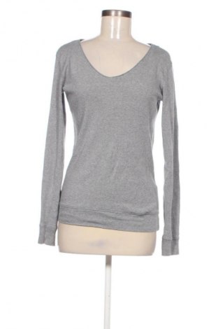 Дамска блуза Colours Of The World, Размер S, Цвят Сив, Цена 12,99 лв.