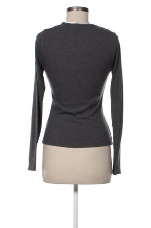 Γυναικεία μπλούζα Fb Sister, Μέγεθος M, Χρώμα Γκρί, Τιμή 10,00 €