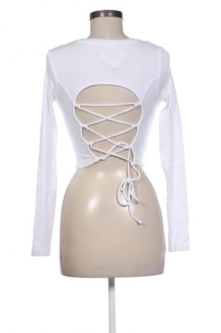 Γυναικεία μπλούζα Fb Sister, Μέγεθος S, Χρώμα Λευκό, Τιμή 9,72 €