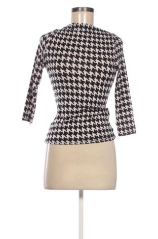 Дамска блуза H&M, Размер XS, Цвят Многоцветен, Цена 19,00 лв.