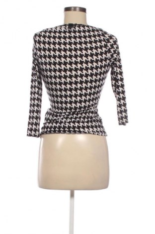 Дамска блуза H&M, Размер XS, Цвят Многоцветен, Цена 19,00 лв.