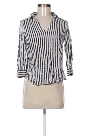 Дамска блуза H&M Divided, Размер XS, Цвят Многоцветен, Цена 12,99 лв.