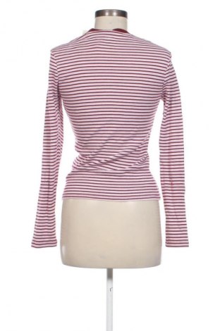 Дамска блуза Levi's, Размер S, Цвят Многоцветен, Цена 109,99 лв.