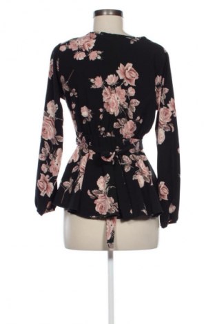 Γυναικεία μπλούζα NEW COLLECTION, Μέγεθος M, Χρώμα Πολύχρωμο, Τιμή 10,99 €