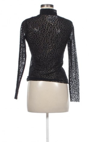 Damen Shirt ONLY, Größe XS, Farbe Mehrfarbig, Preis 2,99 €