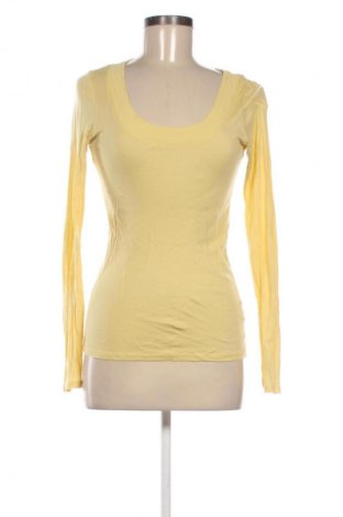 Дамска блуза Old Navy, Размер M, Цвят Жълт, Цена 19,99 лв.