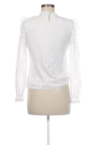 Дамска блуза Pieces, Размер XS, Цвят Бял, Цена 9,99 лв.