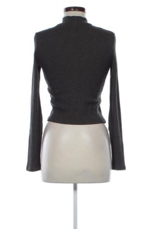 Damen Shirt Pull&Bear, Größe M, Farbe Grau, Preis € 9,72