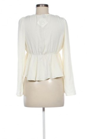 Дамска блуза SHEIN, Размер M, Цвят Екрю, Цена 4,99 лв.