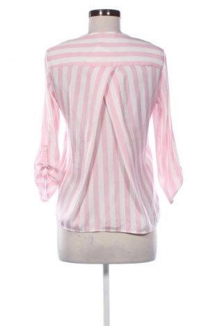 Дамска блуза Stradivarius, Размер S, Цвят Многоцветен, Цена 19,00 лв.