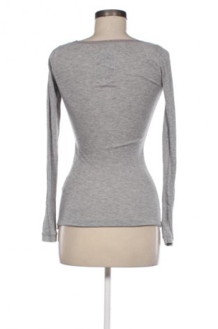 Дамска блуза Superdry, Размер S, Цвят Сив, Цена 30,89 лв.