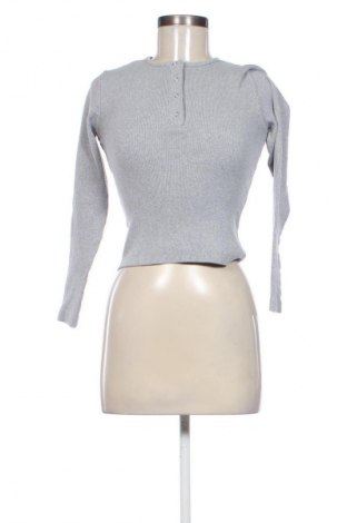 Дамска блуза Unbranded, Размер M, Цвят Сив, Цена 19,00 лв.