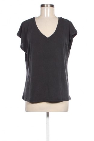 Дамска блуза Vero Moda, Размер L, Цвят Сив, Цена 37,99 лв.