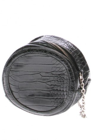 Damska torebka Bershka, Kolor Czarny, Cena 52,99 zł