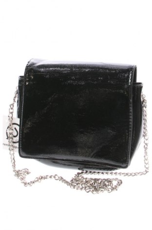 Damska torebka Bershka, Kolor Czarny, Cena 52,99 zł