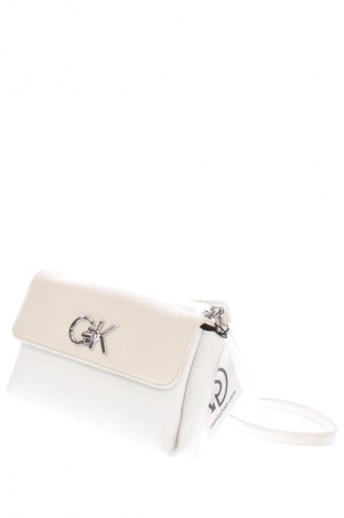 Дамска чанта Calvin Klein, Цвят Екрю, Цена 169,99 лв.