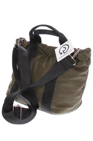 Дамска чанта Pull&Bear, Цвят Зелен, Цена 23,99 лв.