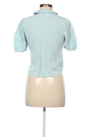 Дамска риза Pull&Bear, Размер S, Цвят Син, Цена 20,99 лв.