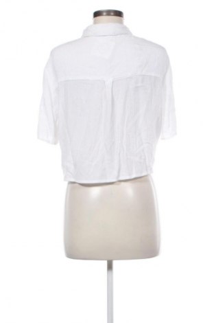 Γυναικείο πουκάμισο Stradivarius, Μέγεθος M, Χρώμα Λευκό, Τιμή 12,79 €