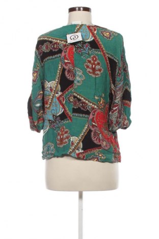 Дамска риза VILA, Размер S, Цвят Многоцветен, Цена 11,99 лв.