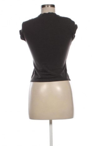 Damski T-shirt Bershka, Rozmiar M, Kolor Szary, Cena 39,08 zł
