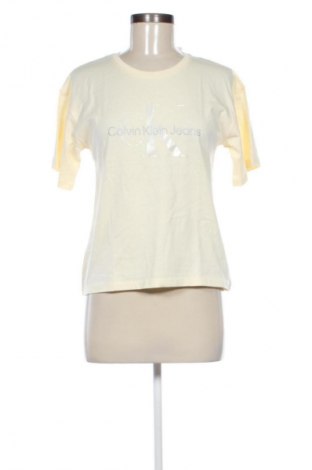 Γυναικείο t-shirt Calvin Klein Jeans, Μέγεθος XL, Χρώμα Κίτρινο, Τιμή 47,99 €