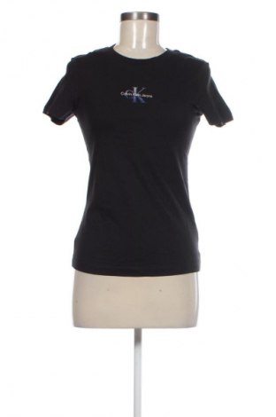 Дамска тениска Calvin Klein Jeans, Размер XS, Цвят Черен, Цена 77,99 лв.