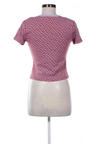 Дамска тениска Levi's, Размер S, Цвят Многоцветен, Цена 27,00 лв.