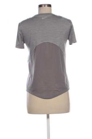Damski T-shirt Nike, Rozmiar M, Kolor Szary, Cena 62,07 zł