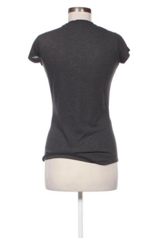 Дамска тениска PUMA, Размер S, Цвят Сив, Цена 18,99 лв.