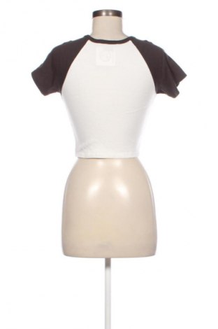 Damen T-Shirt Pull&Bear, Größe M, Farbe Mehrfarbig, Preis € 5,99