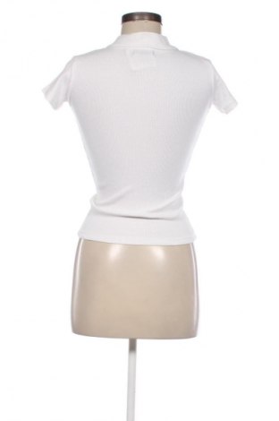 Damski T-shirt Sinsay, Rozmiar XS, Kolor Biały, Cena 43,68 zł