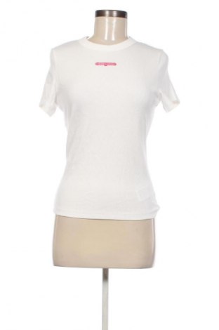 Дамска тениска Tommy Jeans, Размер XL, Цвят Бял, Цена 59,99 лв.