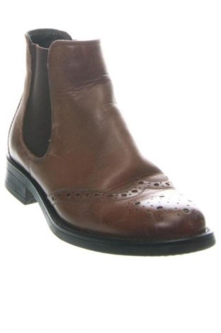 Дамски боти Bata, Размер 36, Цвят Кафяв, Цена 139,84 лв.
