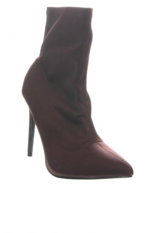 Дамски боти Boohoo, Размер 39, Цвят Кафяв, Цена 77,14 лв.