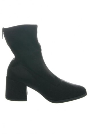 Damskie botki Catwalk, Rozmiar 39, Kolor Czarny, Cena 256,99 zł