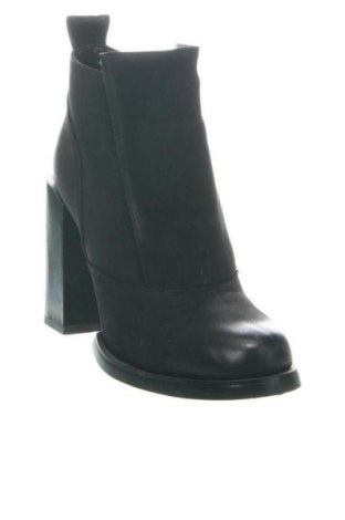 Női bokacsizma Eliza, Méret 36, Szín Fekete, Ár 14 979 Ft