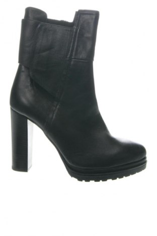 Damskie botki Manas, Rozmiar 39, Kolor Czarny, Cena 599,99 zł