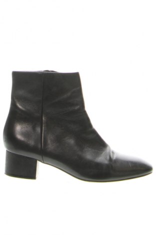 Damen Stiefeletten Massimo Dutti, Größe 35, Farbe Schwarz, Preis 110,40 €
