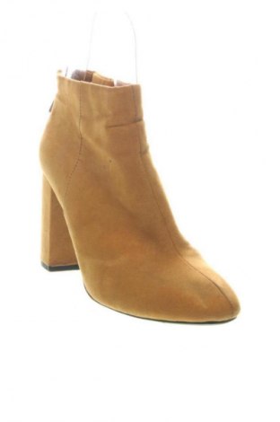 Dámské boty  Pull&Bear, Velikost 38, Barva Oranžová, Cena  519,00 Kč