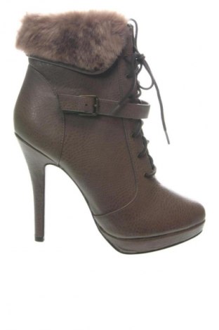 Damskie botki Stradivarius, Rozmiar 37, Kolor Brązowy, Cena 94,99 zł