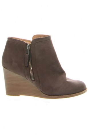 Botine de damă Time and tru, Mărime 40, Culoare Maro, Preț 96,99 Lei