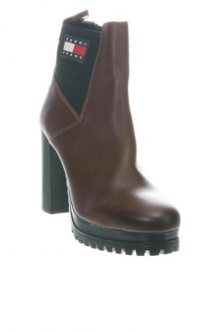 Damskie botki Tommy Hilfiger, Rozmiar 37, Kolor Brązowy, Cena 649,99 zł