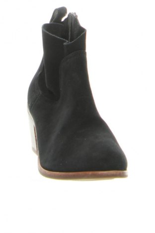 Női bokacsizma UGG Australia, Méret 40, Szín Fekete, Ár 20 079 Ft