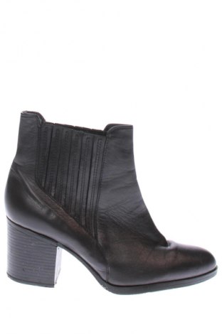 Dámské boty  Unbranded, Velikost 38, Barva Černá, Cena  889,00 Kč