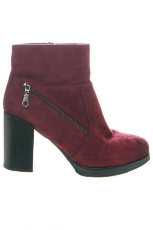 Дамски боти Unbranded, Размер 38, Цвят Червен, Цена 63,00 лв.