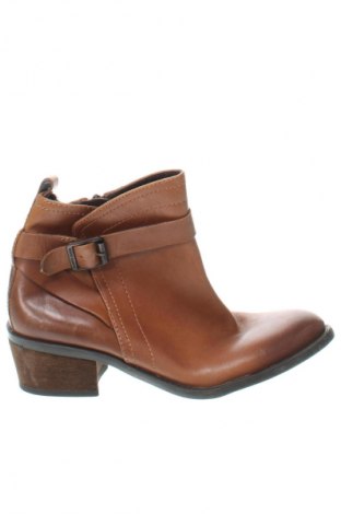 Dámské poltopánky Vince Camuto, Veľkosť 37, Farba Hnedá, Cena  62,95 €