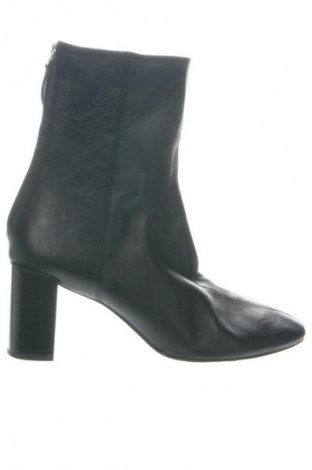 Дамски боти Zara, Размер 37, Цвят Черен, Цена 61,94 лв.