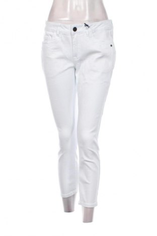 Damen Jeans Arizona, Größe M, Farbe Weiß, Preis 30,99 €